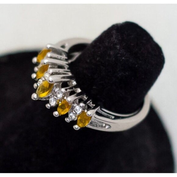 Size 5, Vintage Orange Rhinestones Abstract Silver Tone Ring by Avon - T22 - Picture 2 of 3